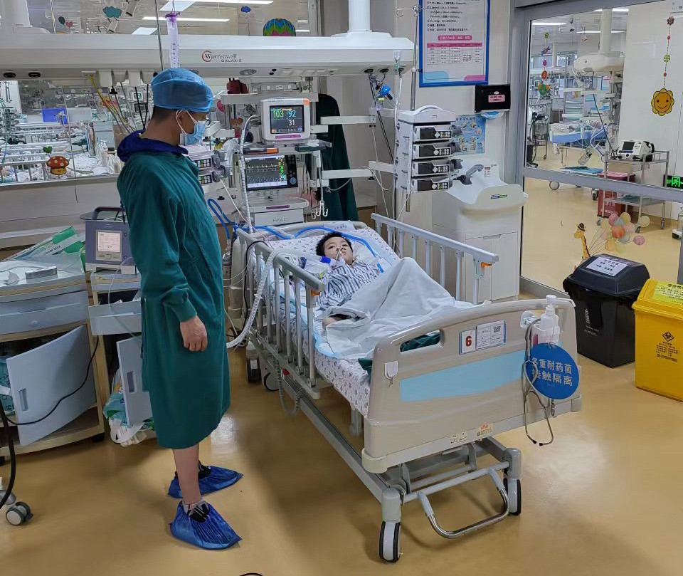 娄底跨省救护车出租公司